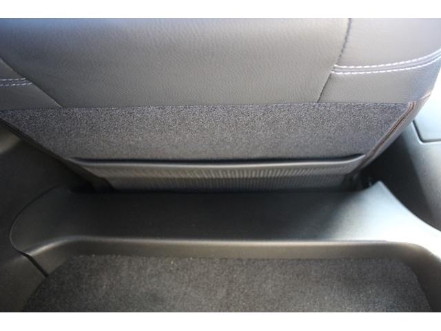 フェアレディＺ バージョンＴ　禁煙車　黒革シート　ＢＯＳＥサウンド　ＥＴＣ　純正１８ＡＷ　プッシュシート　シートヒーター　スマートキー　パドルシフト　電動格納ドアミラー　ＥＴＣ　オートエアコン　盗難防止システム　衝突軽減ボディー（38枚目）