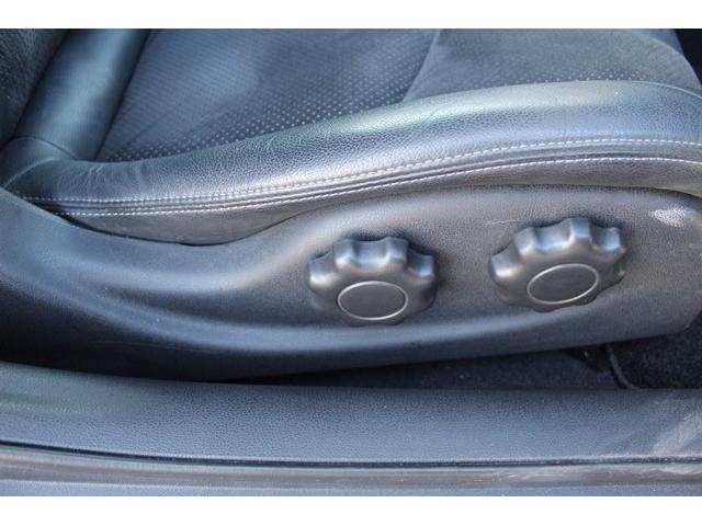 フェアレディＺ バージョンＴ　禁煙車　黒革シート　ＢＯＳＥサウンド　ＥＴＣ　純正１８ＡＷ　プッシュシート　シートヒーター　スマートキー　パドルシフト　電動格納ドアミラー　ＥＴＣ　オートエアコン　盗難防止システム　衝突軽減ボディー（48枚目）