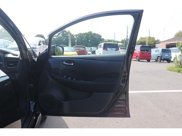 リーフ e+ X 禁煙車 純正9型ナビ フルセグ 全周囲カメラ 衝突軽減ブレーキ レーダークルーズコントロール シートヒーター シートエアコン LEDヘッドライト ETC2.0 純正16AW ステアリングヒーター(23枚目)