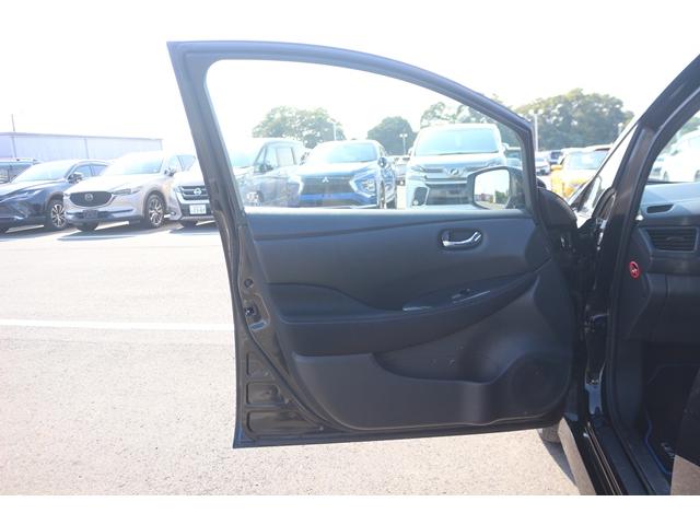 リーフ e+ X 禁煙車 純正9型ナビ フルセグ 全周囲カメラ 衝突軽減ブレーキ レーダークルーズコントロール シートヒーター シートエアコン LEDヘッドライト ETC2.0 純正16AW ステアリングヒーター(28枚目)