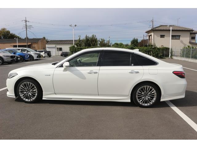 クラウンハイブリッド Ｇ　禁煙車　黒革　サンルーフ　純正ナビ　フルセグ　バックカメラ　トヨタセーフティーセンス　ＥＴＣ　レーダークルーズコントロール　温冷シート　デジタルインナーミラー　ブラインドスポットモニター　パワーシート（14枚目）