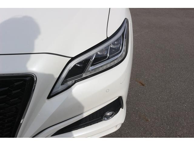 クラウンハイブリッド Ｇ　禁煙車　黒革　サンルーフ　純正ナビ　フルセグ　バックカメラ　トヨタセーフティーセンス　ＥＴＣ　レーダークルーズコントロール　温冷シート　デジタルインナーミラー　ブラインドスポットモニター　パワーシート（19枚目）