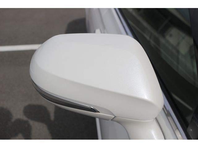 クラウンハイブリッド Ｇ　禁煙車　黒革　サンルーフ　純正ナビ　フルセグ　バックカメラ　トヨタセーフティーセンス　ＥＴＣ　レーダークルーズコントロール　温冷シート　デジタルインナーミラー　ブラインドスポットモニター　パワーシート（24枚目）