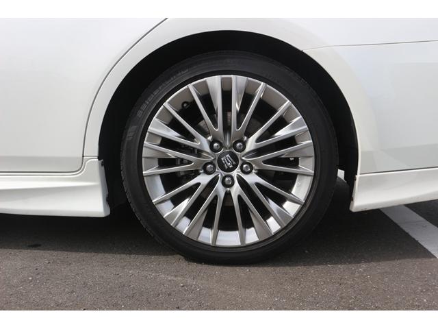 クラウンハイブリッド Ｇ　禁煙車　黒革　サンルーフ　純正ナビ　フルセグ　バックカメラ　トヨタセーフティーセンス　ＥＴＣ　レーダークルーズコントロール　温冷シート　デジタルインナーミラー　ブラインドスポットモニター　パワーシート（28枚目）