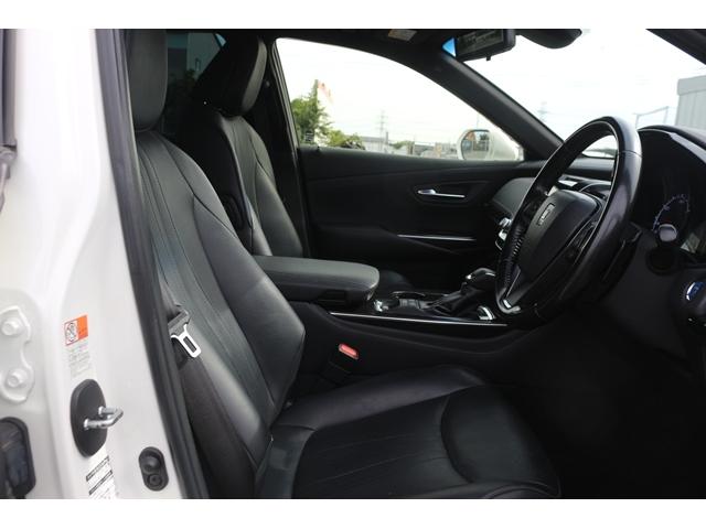 クラウンハイブリッド Ｇ　禁煙車　黒革　サンルーフ　純正ナビ　フルセグ　バックカメラ　トヨタセーフティーセンス　ＥＴＣ　レーダークルーズコントロール　温冷シート　デジタルインナーミラー　ブラインドスポットモニター　パワーシート（32枚目）