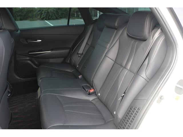 クラウンハイブリッド Ｇ　禁煙車　黒革　サンルーフ　純正ナビ　フルセグ　バックカメラ　トヨタセーフティーセンス　ＥＴＣ　レーダークルーズコントロール　温冷シート　デジタルインナーミラー　ブラインドスポットモニター　パワーシート（38枚目）