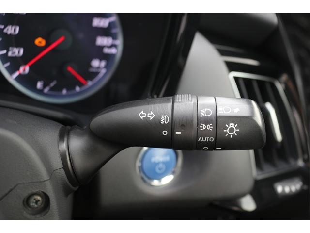 クラウンハイブリッド Ｇ　禁煙車　黒革　サンルーフ　純正ナビ　フルセグ　バックカメラ　トヨタセーフティーセンス　ＥＴＣ　レーダークルーズコントロール　温冷シート　デジタルインナーミラー　ブラインドスポットモニター　パワーシート（48枚目）