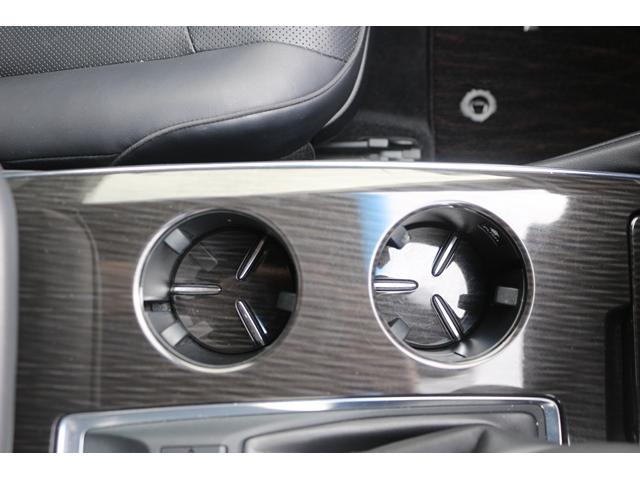 クラウンハイブリッド Ｇ　禁煙車　黒革　サンルーフ　純正ナビ　フルセグ　バックカメラ　トヨタセーフティーセンス　ＥＴＣ　レーダークルーズコントロール　温冷シート　デジタルインナーミラー　ブラインドスポットモニター　パワーシート（60枚目）