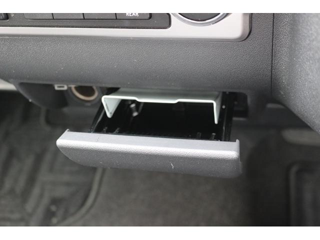 ハイエースワゴン GL 禁煙車 後席モニタ- 純正ナビ フルセグ バックカメラ 4列10人乗り 片側電動 純正15AW プッシュスタート LEDヘッドライト Bluetooth オートエアコン ETC スマ-トキ-(60枚目)