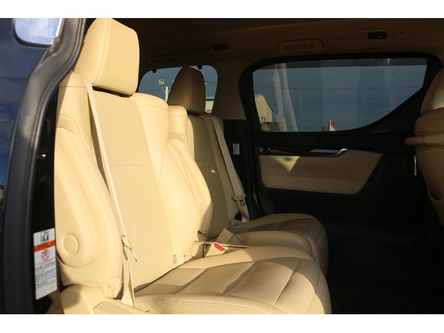 アルファード ２．５Ｇ　禁煙車　後席モニター　純正ナビ　フルセグ　バックカメラ　レーダークルーズコントロール　両側電動スライドドア　温冷シート　ＬＥＤヘッドライト　純正１７インチアルミホイール　電動格納式ミラー　ＥＴＣ（35枚目）