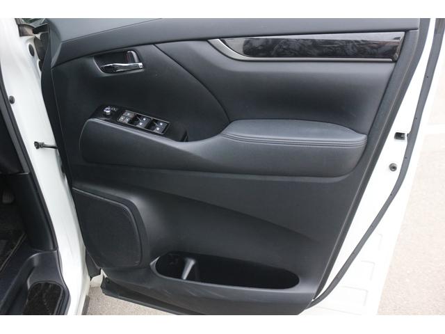 アルファード 2.5S 禁煙車 1オーナー 純正ウッドコンビハンドル 7人乗り 純正9型ディスプレイオーディオ フルセグ バックカメラ 両側電動スライドドア レーダークルーズ LEDヘッドライト 衝突軽減ブレーキ(19枚目)