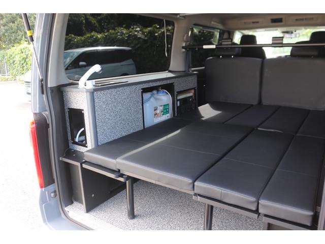 ＮＶ３５０キャラバンバン 　禁煙車　トランポプロベッドキット　水栓付シンク　ｖｉｃｔｏｒサブバッテリー　ワンオーナー　フルセグ　全周囲カメラ　電動スライドドア　ＬＥＤヘッドライト　衝突軽減ブレーキ　スマートキー　障害物センサー（3枚目）