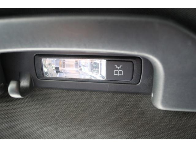 GLC GLC220d 4マチックスポーツ 禁煙車 レーダーセーフティーPKG アンビエントライト メーカーナビ フルセグ 全周囲カメラ ハーフレザー 電動Rゲート BSM LEDヘッドライト ETC レーダークルーズ ルーフレール(53枚目)