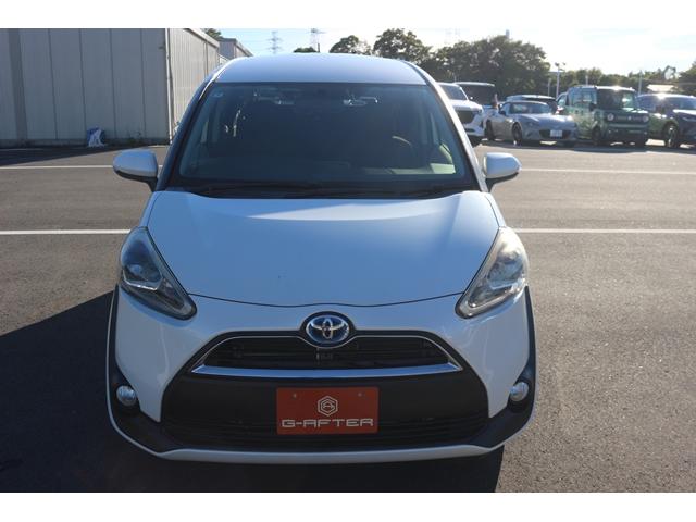 シエンタ ハイブリッドＧ　禁煙車　純正ナビ　フルセグ　バックカメラ　両側電動　ＬＥＤヘッドライト　ＥＴＣ　Ｂｌｕｅｔｏｏｔｈ接続　スマートキー　ＬＥＤヘッドライト　ＥＴＣ　３列シート７人乗り　社外１５ＡＷ　電動格納ミラー（9枚目）