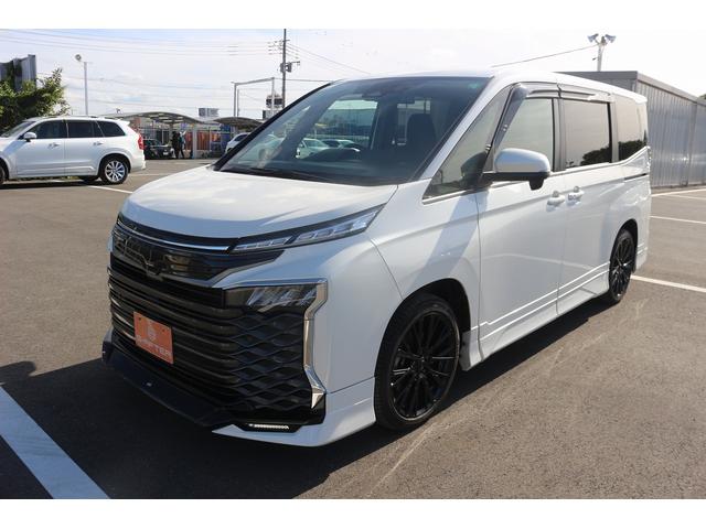 ヴォクシー Ｓ－Ｇ　禁煙車　トヨタセ－フティセンス　純正１０．５型ナビ　フルセグ　ＧＲエアロ　社外１８ＡＷ　バックカメラ　アダプティブクルーズコントロール　クリアランスソナー　両側電動スライドドア　ウォ－クスル－（5枚目）