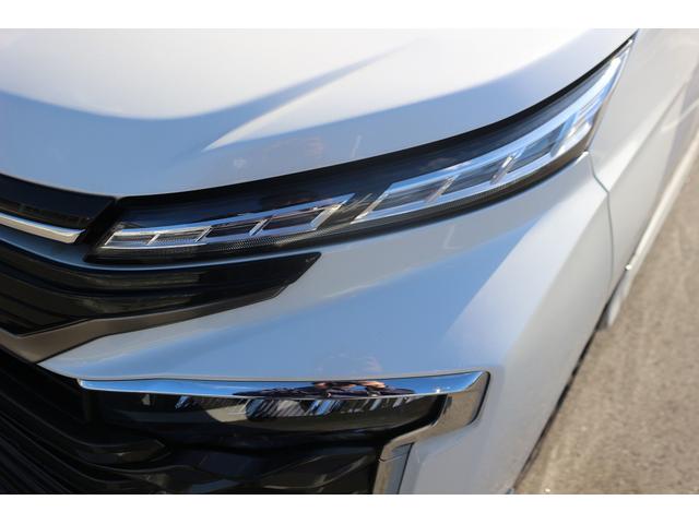 ヴォクシー Ｓ－Ｇ　禁煙車　トヨタセ－フティセンス　純正１０．５型ナビ　フルセグ　ＧＲエアロ　社外１８ＡＷ　バックカメラ　アダプティブクルーズコントロール　クリアランスソナー　両側電動スライドドア　ウォ－クスル－（16枚目）