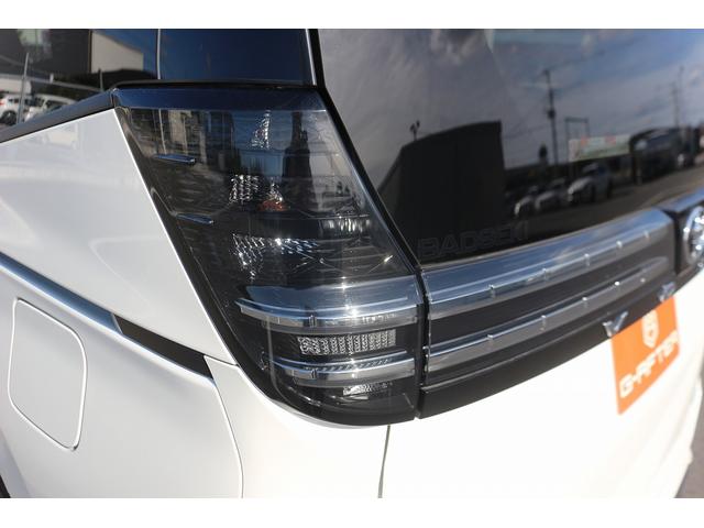 ヴォクシー Ｓ－Ｇ　禁煙車　トヨタセ－フティセンス　純正１０．５型ナビ　フルセグ　ＧＲエアロ　社外１８ＡＷ　バックカメラ　アダプティブクルーズコントロール　クリアランスソナー　両側電動スライドドア　ウォ－クスル－（17枚目）