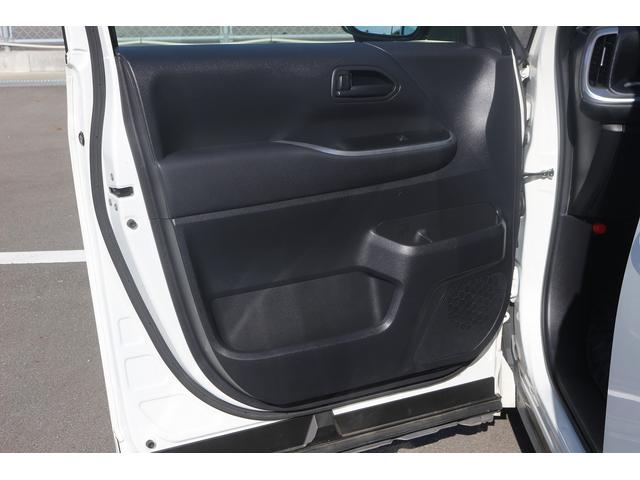 ヴォクシー Ｓ－Ｇ　禁煙車　トヨタセ－フティセンス　純正１０．５型ナビ　フルセグ　ＧＲエアロ　社外１８ＡＷ　バックカメラ　アダプティブクルーズコントロール　クリアランスソナー　両側電動スライドドア　ウォ－クスル－（24枚目）