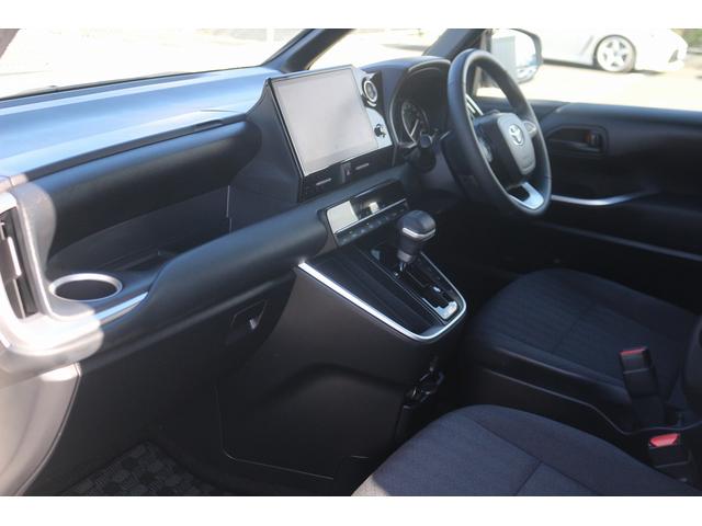 ヴォクシー Ｓ－Ｇ　禁煙車　トヨタセ－フティセンス　純正１０．５型ナビ　フルセグ　ＧＲエアロ　社外１８ＡＷ　バックカメラ　アダプティブクルーズコントロール　クリアランスソナー　両側電動スライドドア　ウォ－クスル－（25枚目）