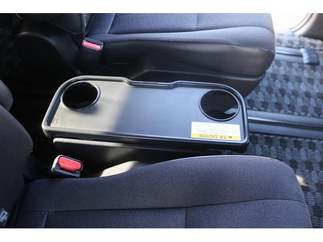 ヴォクシー Ｓ－Ｇ　禁煙車　トヨタセ－フティセンス　純正１０．５型ナビ　フルセグ　ＧＲエアロ　社外１８ＡＷ　バックカメラ　アダプティブクルーズコントロール　クリアランスソナー　両側電動スライドドア　ウォ－クスル－（49枚目）