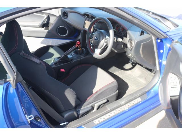 ＢＲＺ Ｓ　ＳＴＩ純正エアロ　ナビ　フルセグ　バックカメラ　クルーズコントロール　純正１６インチアルミホイール　ＬＥＤヘッドライト　禁煙車　電動格納式ミラー　プッシュスタート　ブルートゥース接続（17枚目）