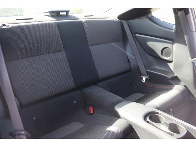 ＢＲＺ Ｓ　ＳＴＩ純正エアロ　ナビ　フルセグ　バックカメラ　クルーズコントロール　純正１６インチアルミホイール　ＬＥＤヘッドライト　禁煙車　電動格納式ミラー　プッシュスタート　ブルートゥース接続（18枚目）