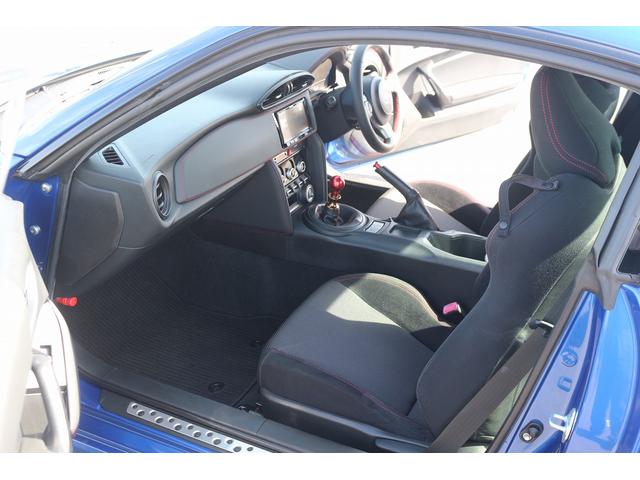 ＢＲＺ Ｓ　ＳＴＩ純正エアロ　ナビ　フルセグ　バックカメラ　クルーズコントロール　純正１６インチアルミホイール　ＬＥＤヘッドライト　禁煙車　電動格納式ミラー　プッシュスタート　ブルートゥース接続（21枚目）