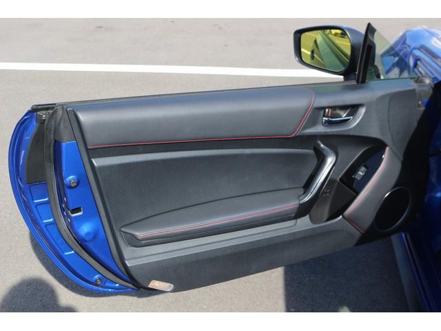 ＢＲＺ Ｓ　ＳＴＩ純正エアロ　ナビ　フルセグ　バックカメラ　クルーズコントロール　純正１６インチアルミホイール　ＬＥＤヘッドライト　禁煙車　電動格納式ミラー　プッシュスタート　ブルートゥース接続（23枚目）