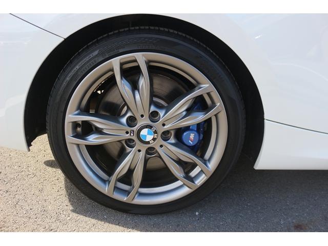 2シリーズ M235iクーペ 禁煙車 harman/kardon 赤革シート 前席シートヒーター ドライビングアシスト 専用18インチAW 純正HDDナビ バックカメラ メモリー機能付パワーシート パドルシフト レーンキープ(17枚目)