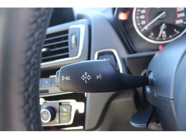 2シリーズ M235iクーペ 禁煙車 harman/kardon 赤革シート 前席シートヒーター ドライビングアシスト 専用18インチAW 純正HDDナビ バックカメラ メモリー機能付パワーシート パドルシフト レーンキープ(47枚目)