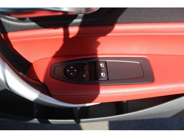 2シリーズ M235iクーペ 禁煙車 harman/kardon 赤革シート 前席シートヒーター ドライビングアシスト 専用18インチAW 純正HDDナビ バックカメラ メモリー機能付パワーシート パドルシフト レーンキープ(62枚目)
