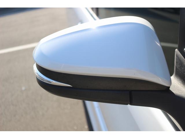 ヴォクシー ZS 禁煙車 純正9インチナビ 後席モニター 両側電動スライド バックカメラ フルセグ LEDヘッドライト ETC ウォークスルー オートライト 電動格納ミラー スマートキー Bluetooth接続(23枚目)