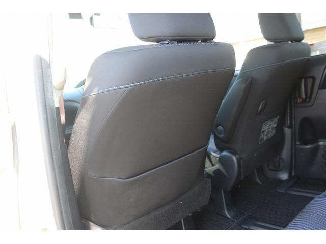 ヴォクシー ZS 禁煙車 純正9インチナビ 後席モニター 両側電動スライド バックカメラ フルセグ LEDヘッドライト ETC ウォークスルー オートライト 電動格納ミラー スマートキー Bluetooth接続(43枚目)