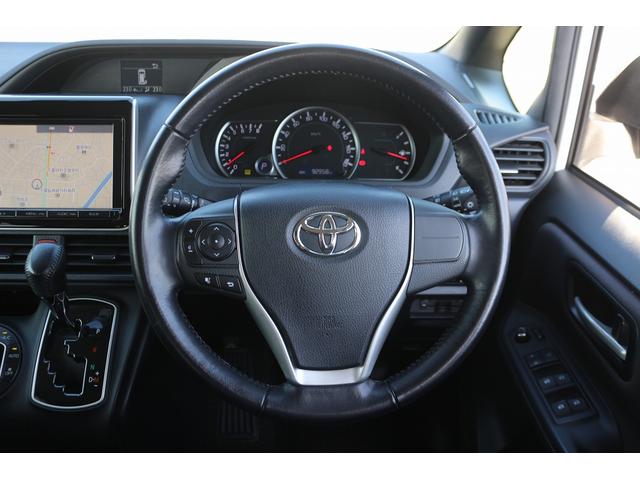 ヴォクシー ZS 禁煙車 純正9インチナビ 後席モニター 両側電動スライド バックカメラ フルセグ LEDヘッドライト ETC ウォークスルー オートライト 電動格納ミラー スマートキー Bluetooth接続(47枚目)