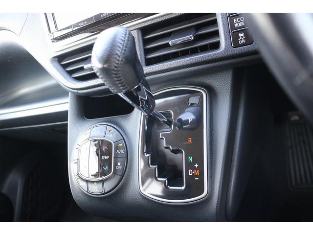 ヴォクシー ZS 禁煙車 純正9インチナビ 後席モニター 両側電動スライド バックカメラ フルセグ LEDヘッドライト ETC ウォークスルー オートライト 電動格納ミラー スマートキー Bluetooth接続(55枚目)