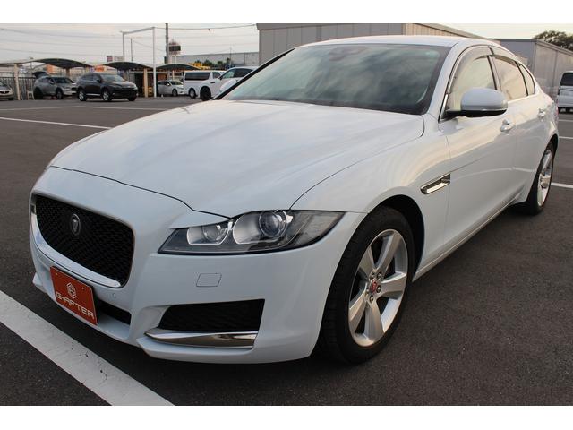 XF プレステージ 禁煙車 黒革シート 純正18インチ5スポークAW ロゴ入りイルミネーテッドスカッフプレート 純正ナビ フルセグ バックカメラ LEDヘッドライト ETC シートヒーター 電動リアゲート(15枚目)