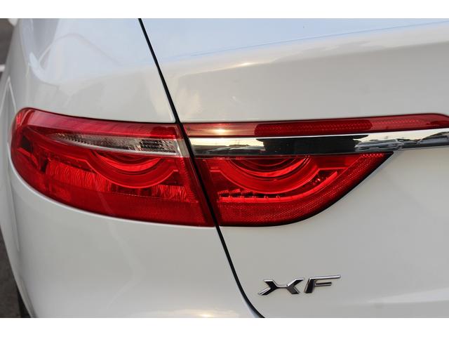 XF プレステージ 禁煙車 黒革シート 純正18インチ5スポークAW ロゴ入りイルミネーテッドスカッフプレート 純正ナビ フルセグ バックカメラ LEDヘッドライト ETC シートヒーター 電動リアゲート(21枚目)