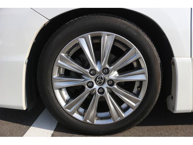 ヴェルファイアハイブリッド ＺＲ　禁煙車　後席モニター　電動リアゲート　純正メーカーナビ　バックカメラ　フルセグＴＶ　デジタルインナ－ミラー　プレミアムサウンド　ＬＥＤヘッドライト　パワーシート　両側電動スライドドア　ＥＴＣ（27枚目）