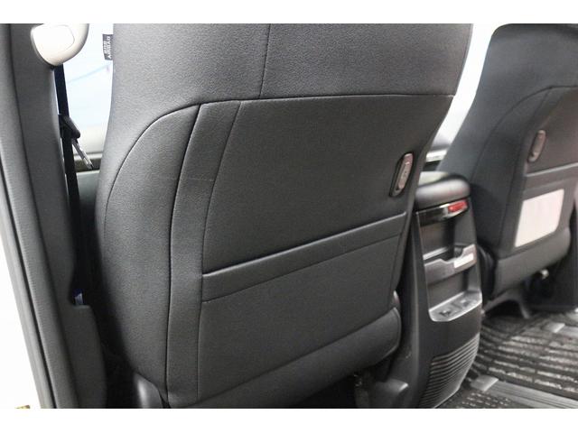 ヴェルファイアハイブリッド ＺＲ　禁煙車　後席モニター　電動リアゲート　純正メーカーナビ　バックカメラ　フルセグＴＶ　デジタルインナ－ミラー　プレミアムサウンド　ＬＥＤヘッドライト　パワーシート　両側電動スライドドア　ＥＴＣ（43枚目）
