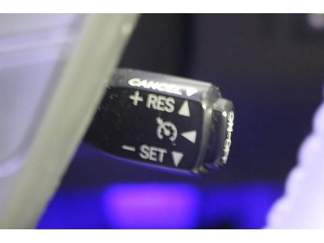 ヴェルファイアハイブリッド ＺＲ　禁煙車　後席モニター　電動リアゲート　純正メーカーナビ　バックカメラ　フルセグＴＶ　デジタルインナ－ミラー　プレミアムサウンド　ＬＥＤヘッドライト　パワーシート　両側電動スライドドア　ＥＴＣ（50枚目）