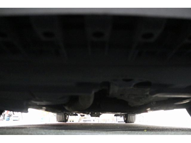 ヴェルファイアハイブリッド ＺＲ　禁煙車　後席モニター　電動リアゲート　純正メーカーナビ　バックカメラ　フルセグＴＶ　デジタルインナ－ミラー　プレミアムサウンド　ＬＥＤヘッドライト　パワーシート　両側電動スライドドア　ＥＴＣ（69枚目）