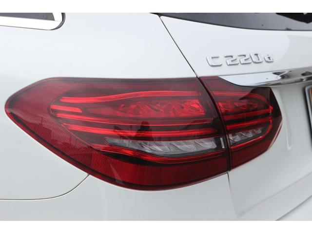 Cクラスステーションワゴン C220d ワゴンアバンギャルド AMGライン 禁煙車 黒革シート 純正ナビ COMANDシステム バックカメラ レーダーセーフティ マルチビームLEDヘッドライプ パークトロニック 純正18インチAW メモリー パワーシート 電動リアゲート(16枚目)
