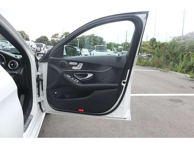 Cクラスステーションワゴン C220d ワゴンアバンギャルド AMGライン 禁煙車 黒革シート 純正ナビ COMANDシステム バックカメラ レーダーセーフティ マルチビームLEDヘッドライプ パークトロニック 純正18インチAW メモリー パワーシート 電動リアゲート(23枚目)