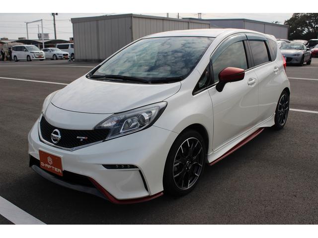 ノート ニスモ S 禁煙車 ニスモレカロシート 純正ナナビ フルセグTV バックカメラ LEDヘッドライト 電動納ドアミラー プッシュスタート オートライト Bluetooth接続 純正17インチアルミホイール(10枚目)