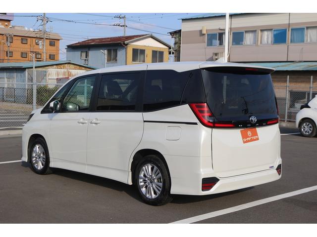 ノア Ｓ－Ｇ　禁煙車　７人乗り　純正ディスプレイオーディオ　トヨタセーフティーセンス　バックカメラ　両側電動スライドドア　ＬＥＤヘッドライト　ＥＴＣ２．０　オートブレーキホールド　ブラインドスポットモニター（8枚目）