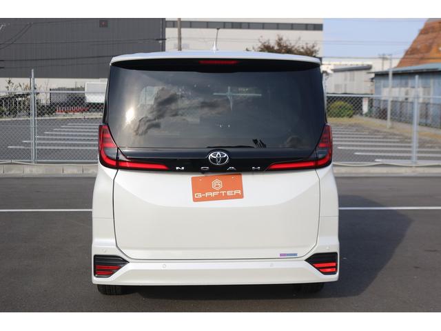 ノア Ｓ－Ｇ　禁煙車　７人乗り　純正ディスプレイオーディオ　トヨタセーフティーセンス　バックカメラ　両側電動スライドドア　ＬＥＤヘッドライト　ＥＴＣ２．０　オートブレーキホールド　ブラインドスポットモニター（9枚目）