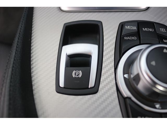 Ｚ４ ｓＤｒｉｖｅ２０ｉ　Ｍスポーツ　禁煙車　黒革シート　純正ＨＤＤナビ　フルセグＴＶ　バックカメラ　パワーシート　前席シートヒーター　オートライト　ＥＴＣ　ＨＩＤヘッドライト　Ｂｌｕｅｔｏｏｔｈ接続　１９インチＡＷ　電動格納ドアミラー（7枚目）