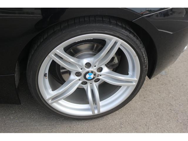 Ｚ４ ｓＤｒｉｖｅ２０ｉ　Ｍスポーツ　禁煙車　黒革シート　純正ＨＤＤナビ　フルセグＴＶ　バックカメラ　パワーシート　前席シートヒーター　オートライト　ＥＴＣ　ＨＩＤヘッドライト　Ｂｌｕｅｔｏｏｔｈ接続　１９インチＡＷ　電動格納ドアミラー（18枚目）