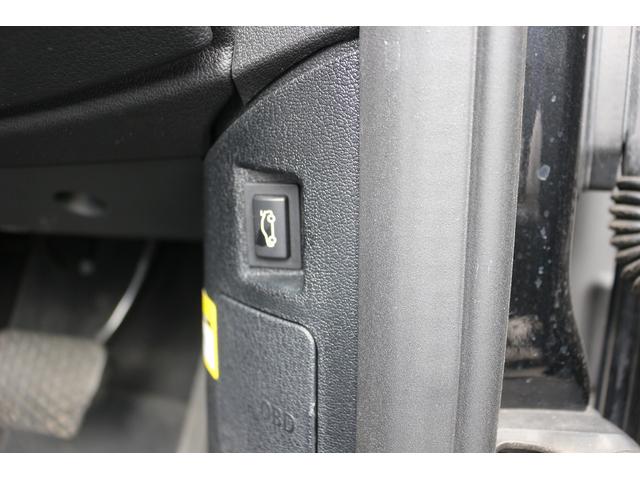 Ｚ４ ｓＤｒｉｖｅ２０ｉ　Ｍスポーツ　禁煙車　黒革シート　純正ＨＤＤナビ　フルセグＴＶ　バックカメラ　パワーシート　前席シートヒーター　オートライト　ＥＴＣ　ＨＩＤヘッドライト　Ｂｌｕｅｔｏｏｔｈ接続　１９インチＡＷ　電動格納ドアミラー（60枚目）