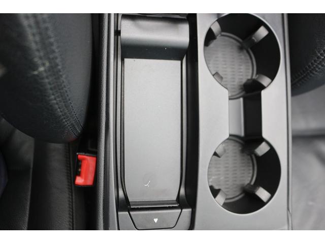 Ｚ４ ｓＤｒｉｖｅ２０ｉ　Ｍスポーツ　禁煙車　黒革シート　純正ＨＤＤナビ　フルセグＴＶ　バックカメラ　パワーシート　前席シートヒーター　オートライト　ＥＴＣ　ＨＩＤヘッドライト　Ｂｌｕｅｔｏｏｔｈ接続　１９インチＡＷ　電動格納ドアミラー（64枚目）